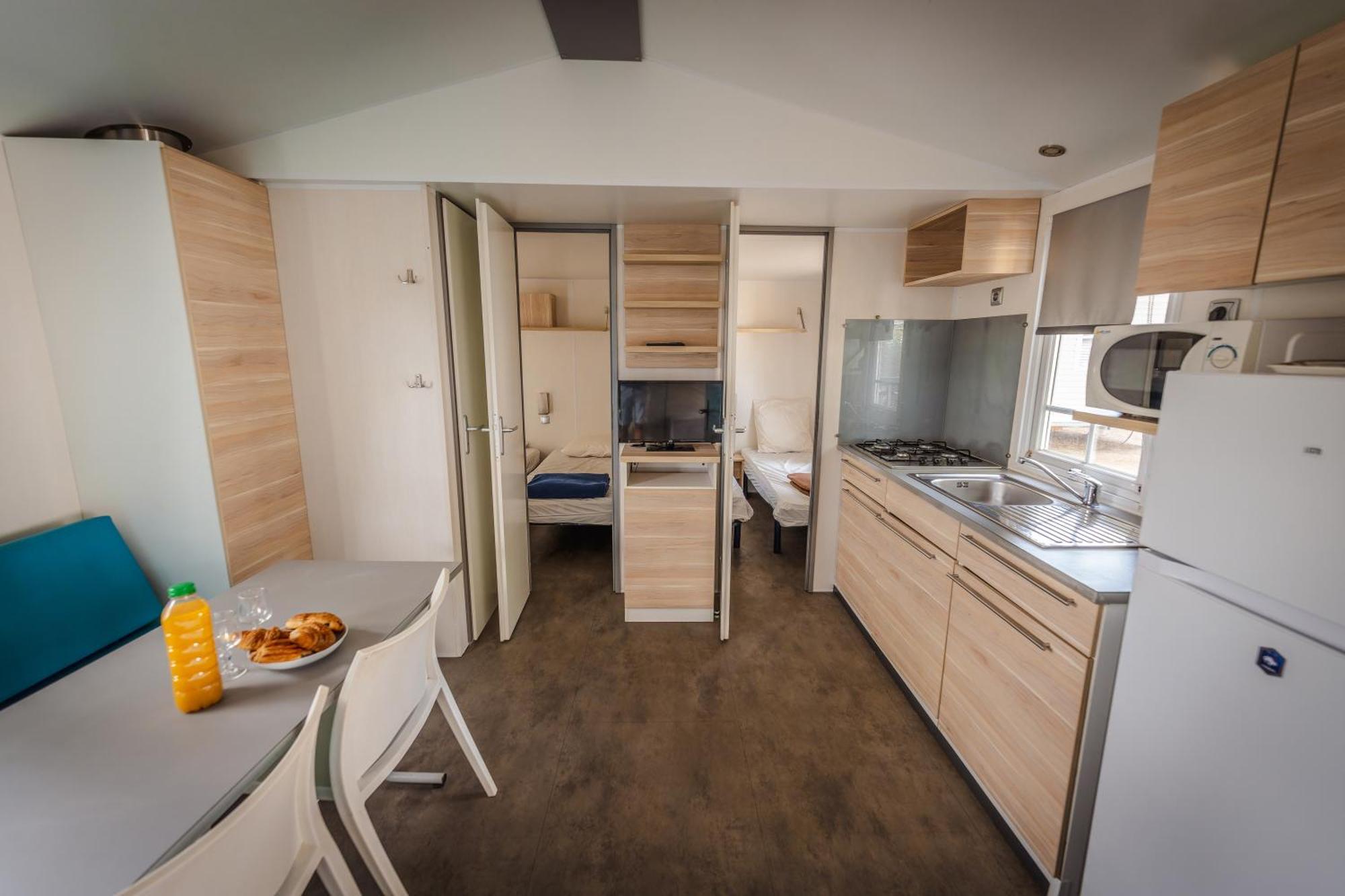 Camping Le Roucan West Vias Esterno foto