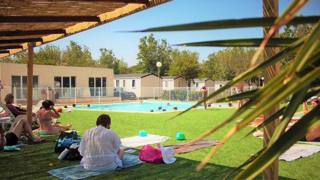 Camping Le Roucan West Vias Esterno foto