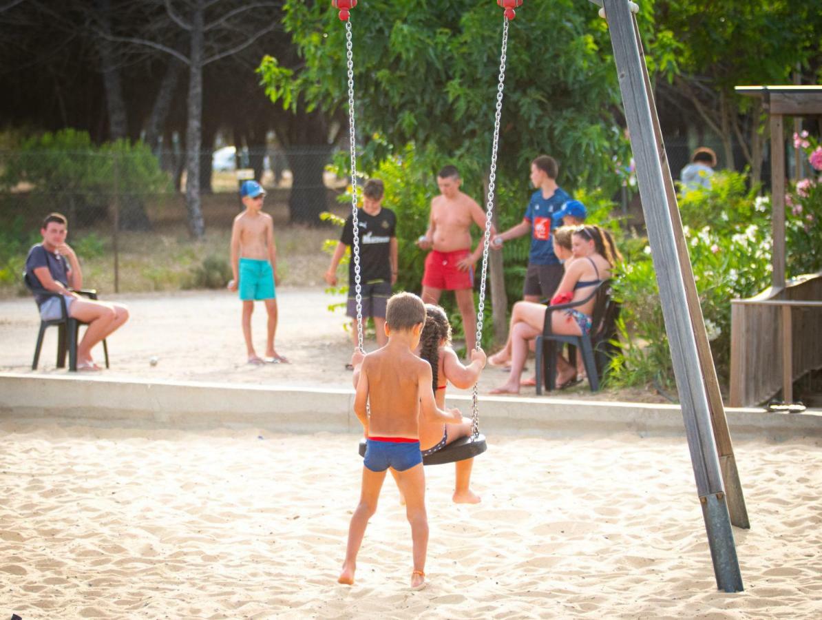 Camping Le Roucan West Vias Esterno foto